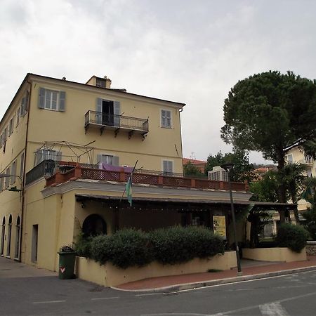 Casa Azzurro Pervinca By Holiday World Finale Ligure Kültér fotó
